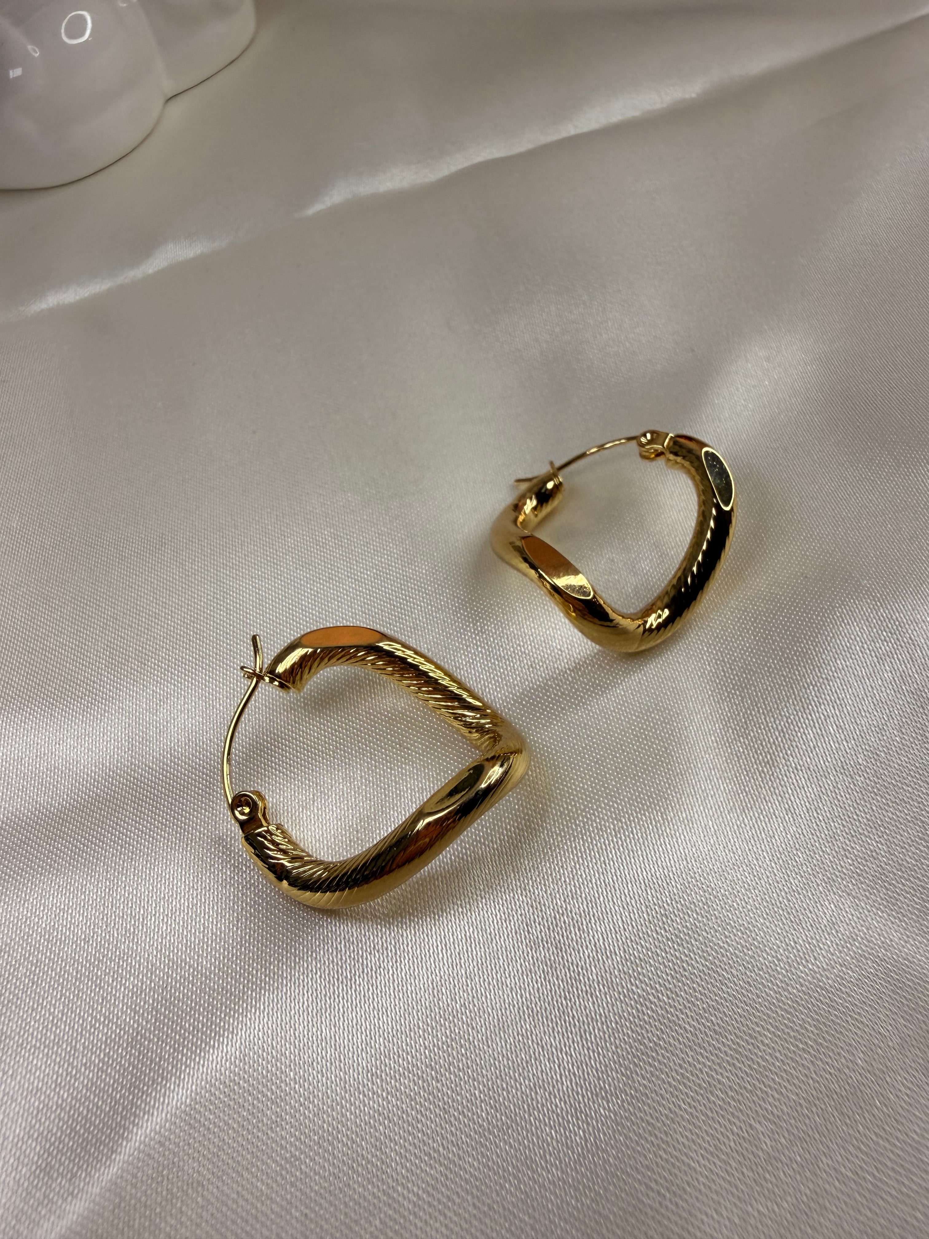 Aretes Giro