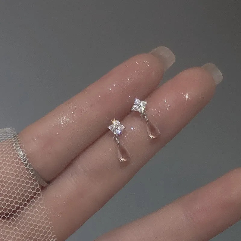 ANENJERY Butterfly Stud Earrings for Women Cute Delicate Jewelry Girls Gift Wholesale Pendientes mujer