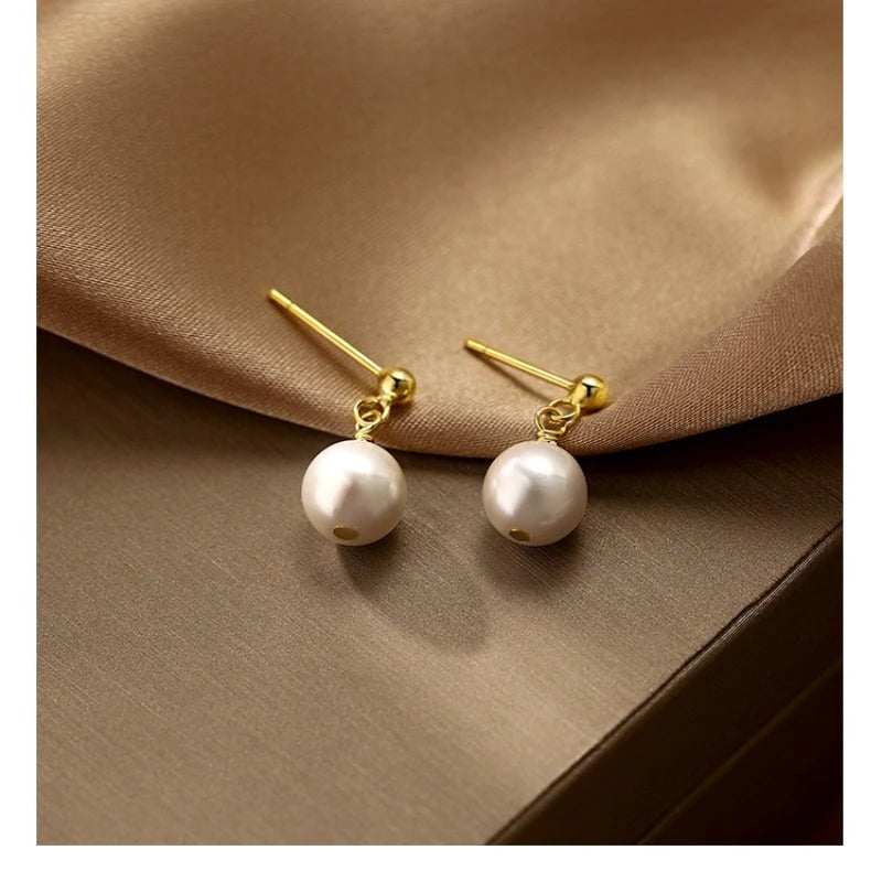 925 Silver Pearl Stud Earrings Fashionable Exquisite Luxurious Elegant Niche High End Pearl Stud Earrings for Women