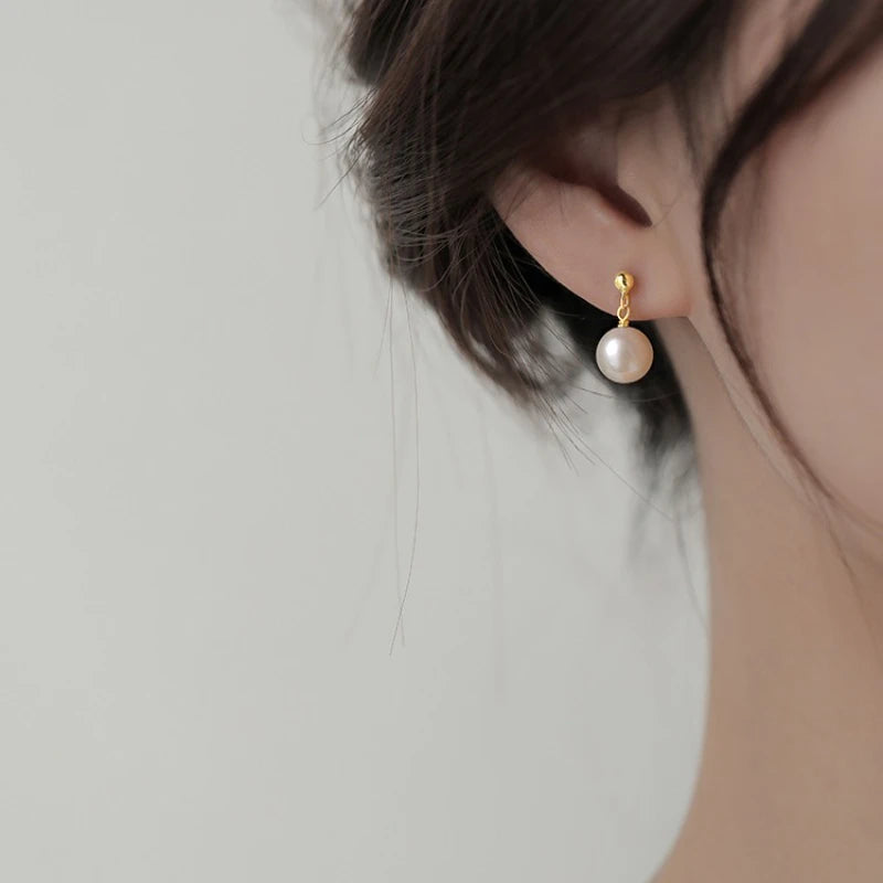 925 Silver Pearl Stud Earrings Fashionable Exquisite Luxurious Elegant Niche High End Pearl Stud Earrings for Women