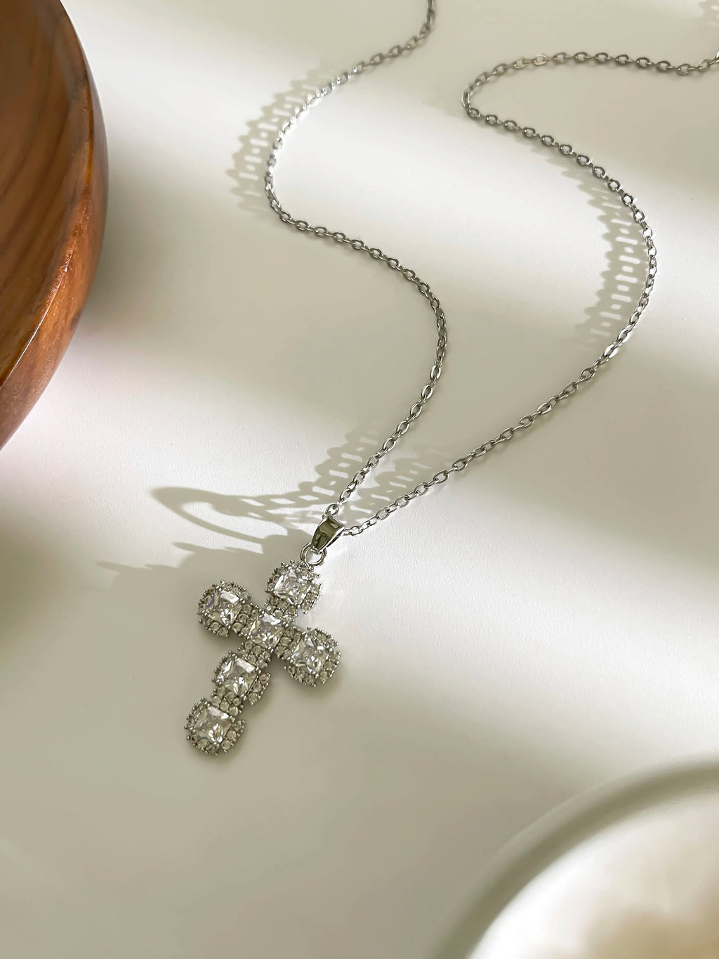 Peri'sbox Fashion Shiny Cubic Zirconia Metal Copper Cross Pendant Necklace for Women Stainless Steel Chain High Quality Jewelry