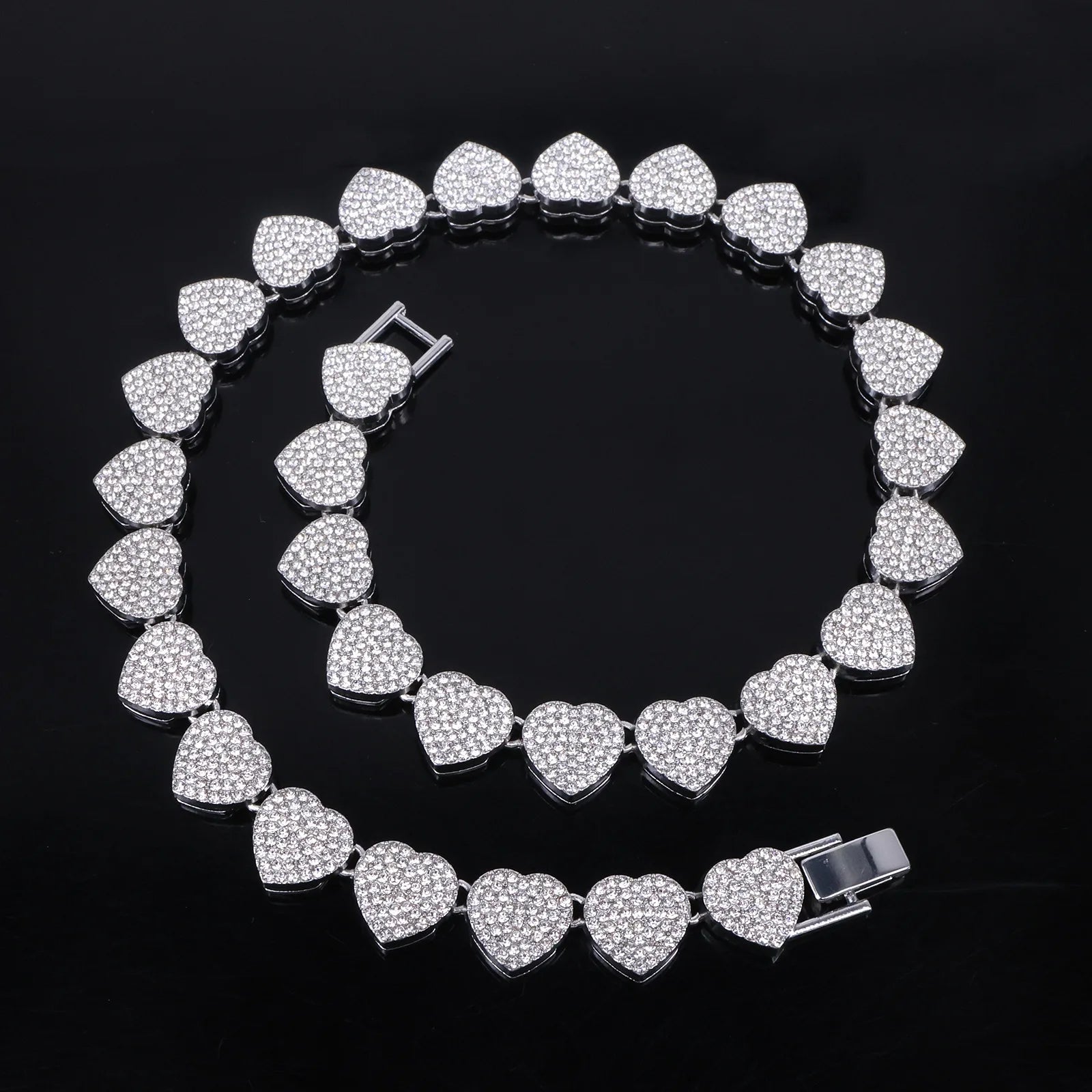 Zakol chain with zircon heart