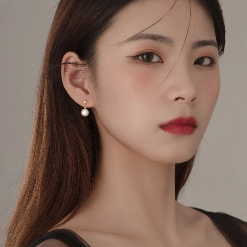 925 Silver Pearl Stud Earrings Fashionable Exquisite Luxurious Elegant Niche High End Pearl Stud Earrings for Women