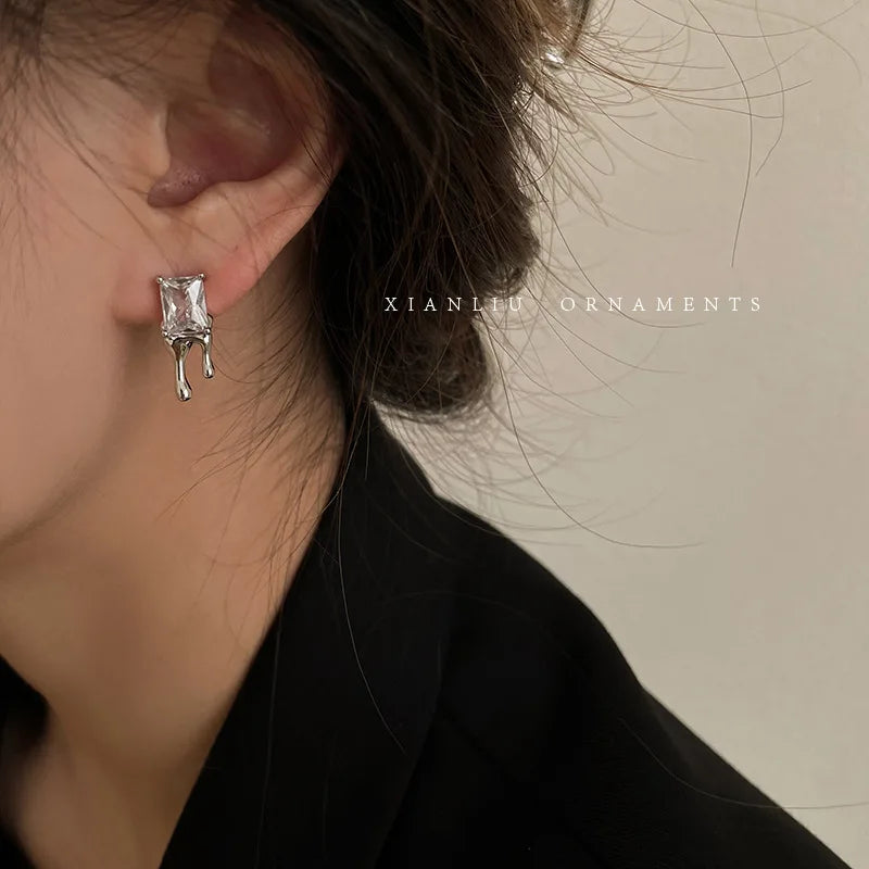 XIYANIKE Sexy Lava Square Zircon Stud Earrings For Women Girl Luxury New Fashion Vintage Ear Jewelry Party Gift pendientes mujer