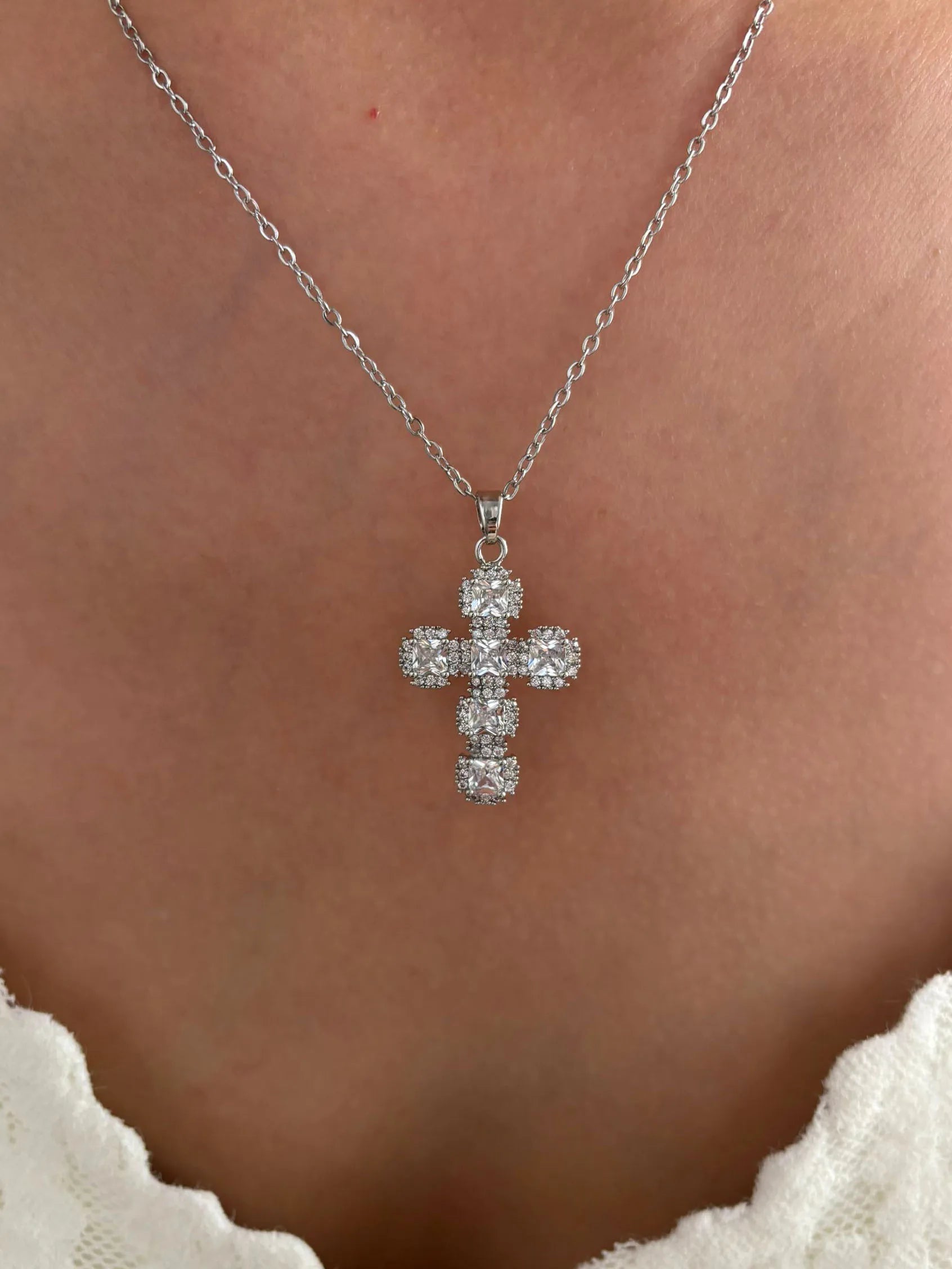 Peri'sbox Fashion Shiny Cubic Zirconia Metal Copper Cross Pendant Necklace for Women Stainless Steel Chain High Quality Jewelry