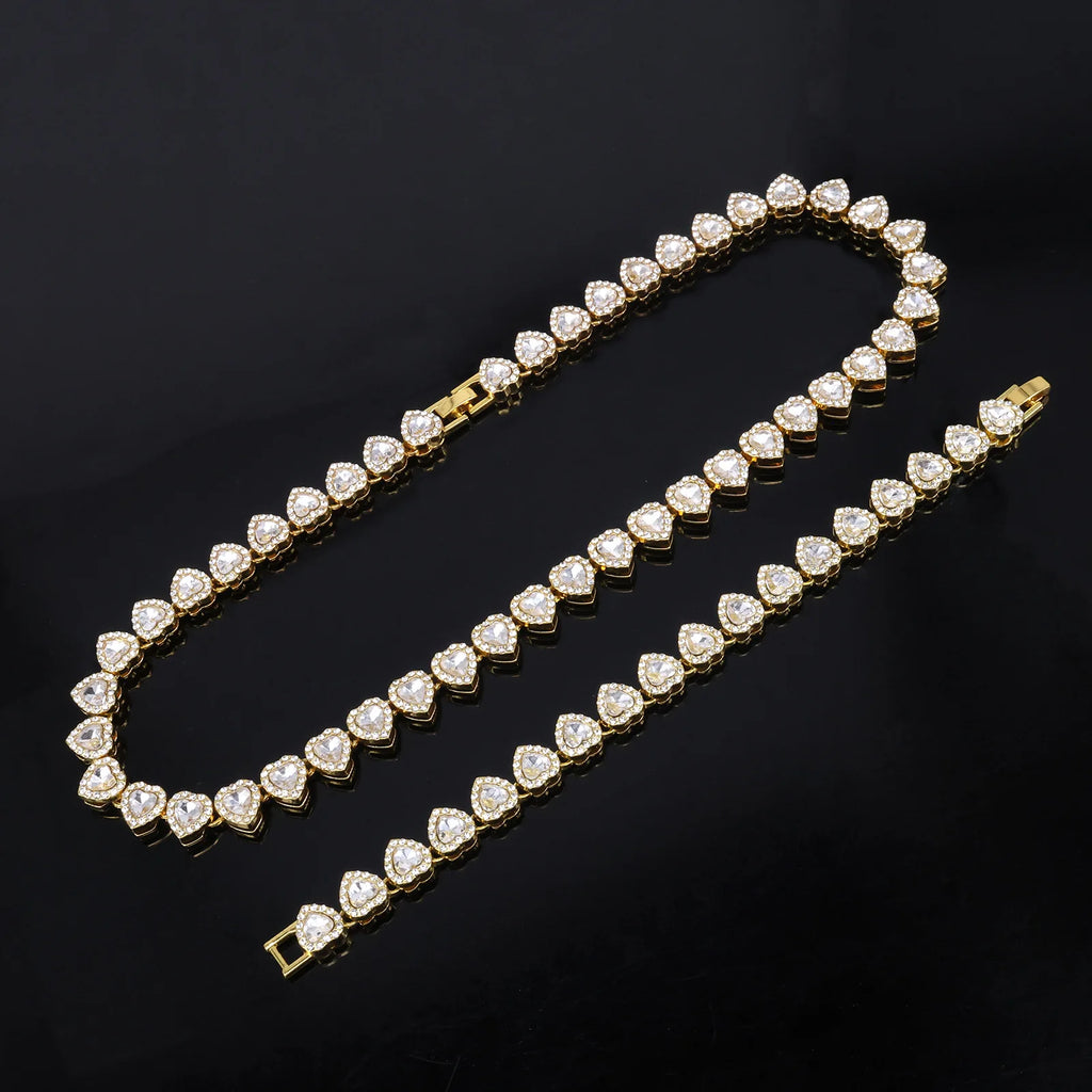 Zakol chain with zircon heart