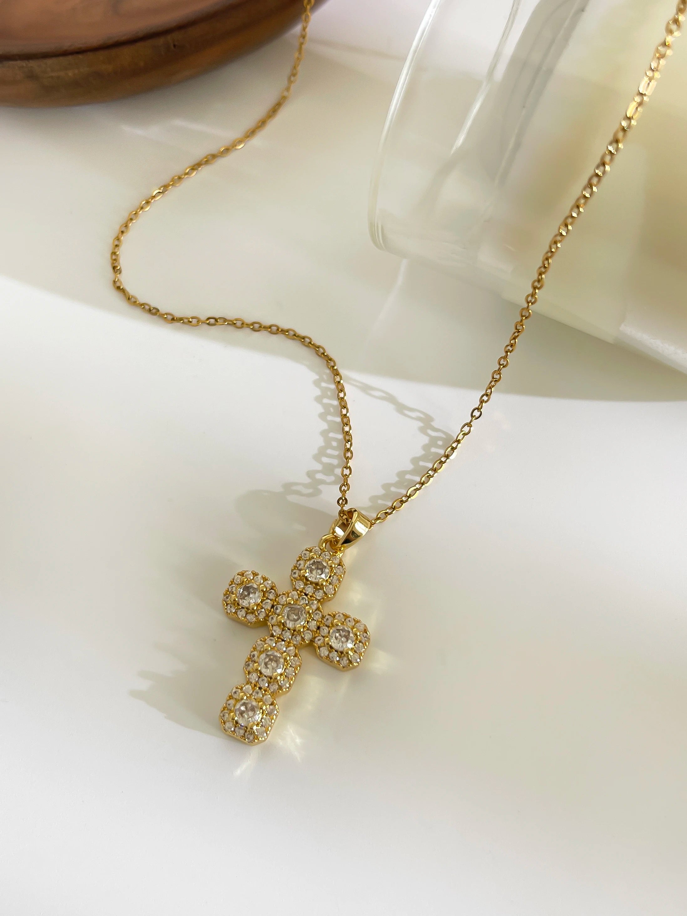 Peri'sbox Fashion Shiny Cubic Zirconia Metal Copper Cross Pendant Necklace for Women Stainless Steel Chain High Quality Jewelry