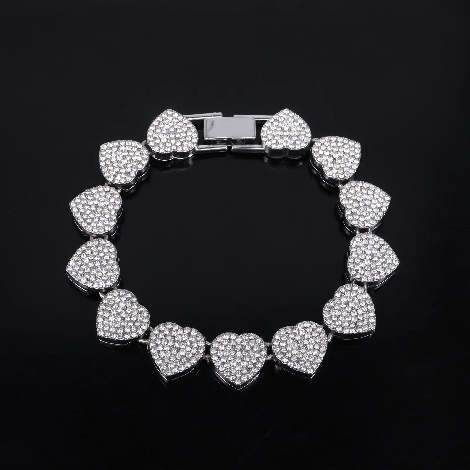 Zakol chain with zircon heart