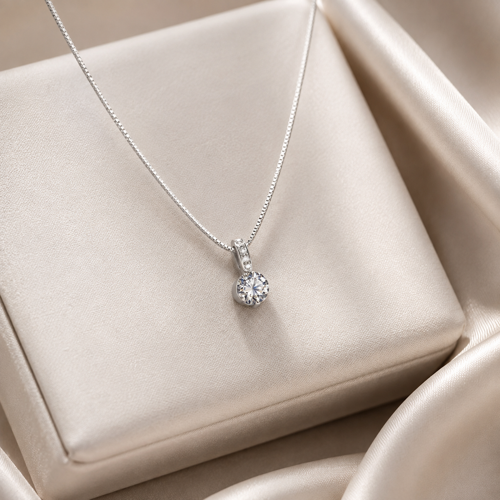 Elegant Women's S925 Silver Necklace