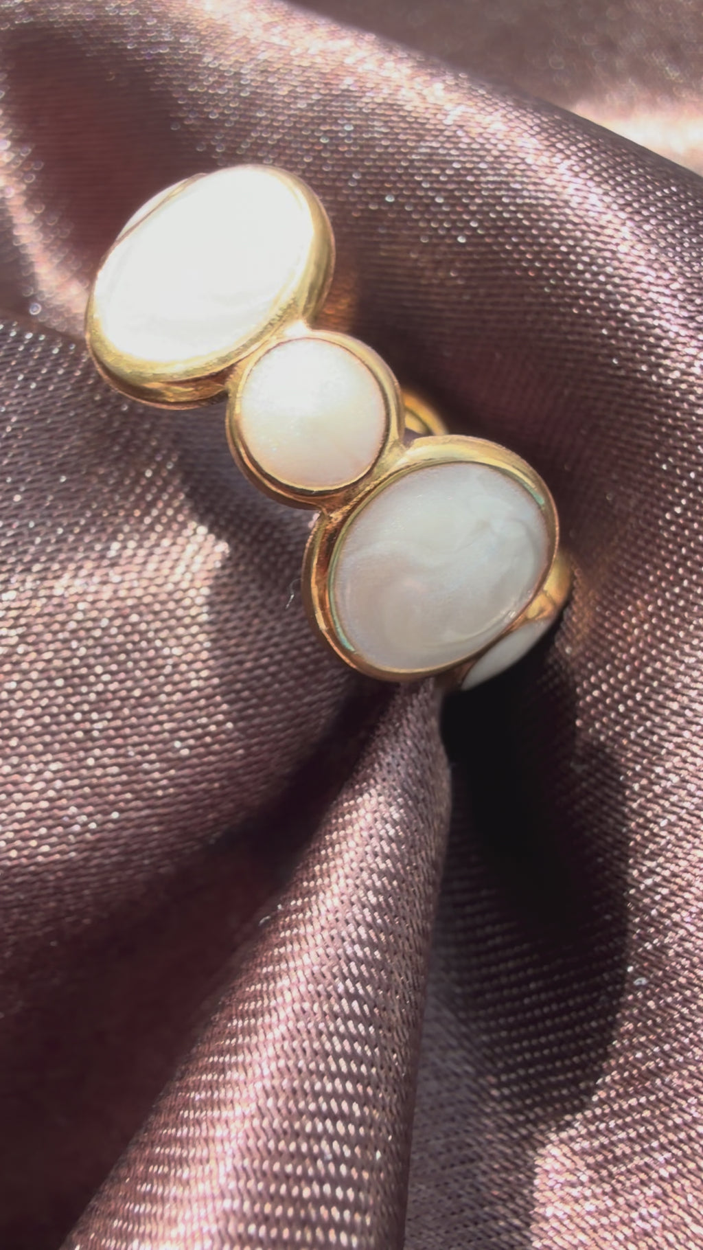Anillo Elegante  Blanco y Redondo