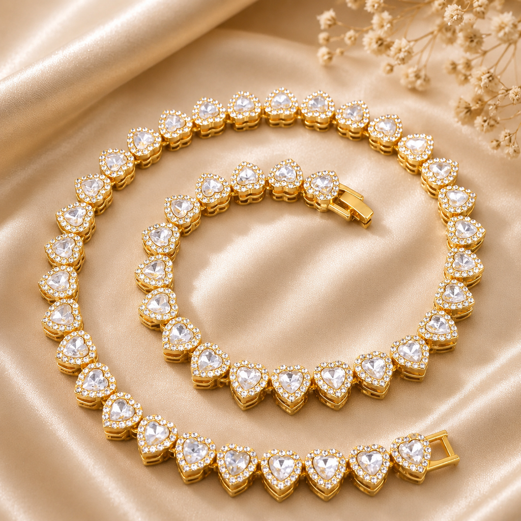 Zakol chain with zircon heart
